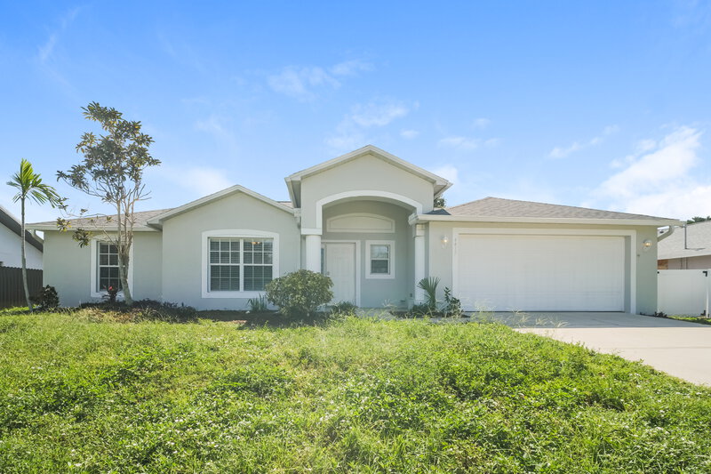2,190/Mo, 4417 SW 7th Ave Cape Coral, FL 33914 External View