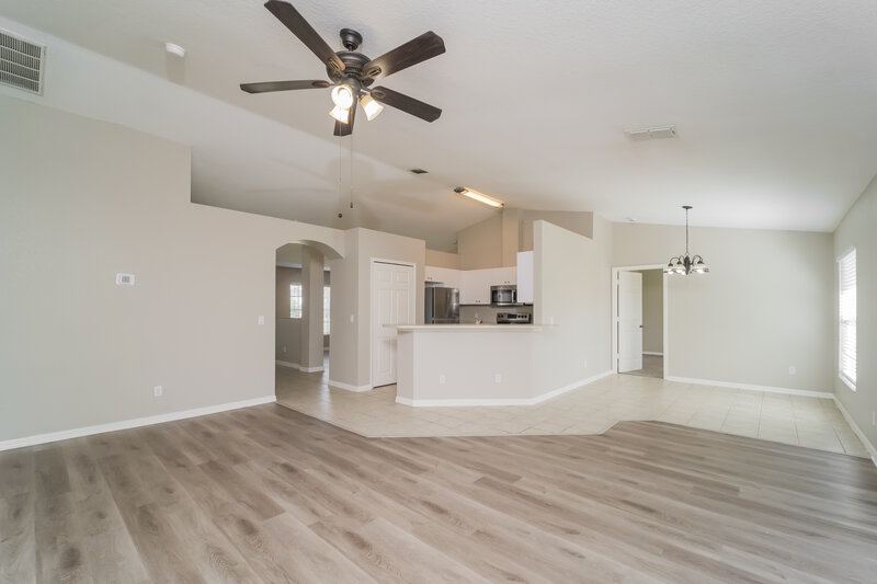 2,190/Mo, 4417 SW 7th Ave Cape Coral, FL 33914 Living Room View
