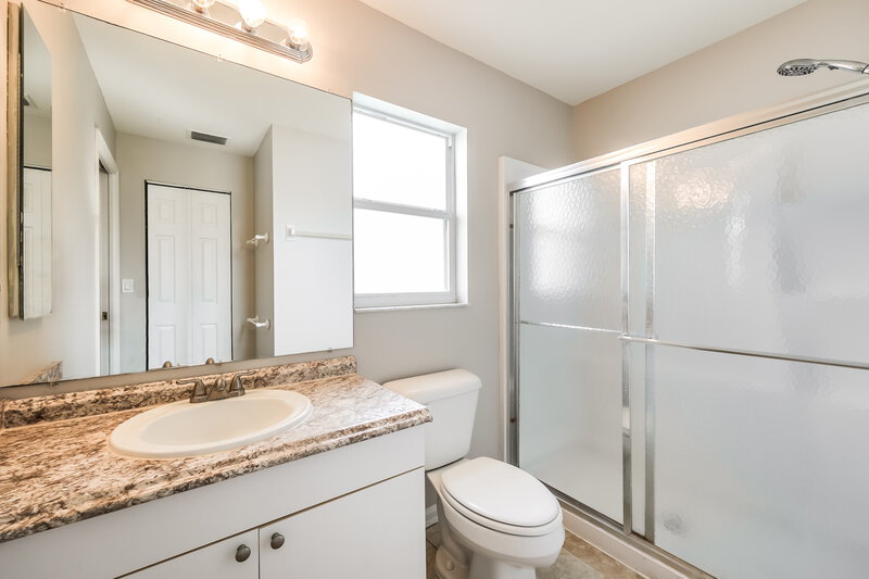 1,835/Mo, 15585 Spring Line Ln Fort Myers, FL 33905 Main Bathroom View