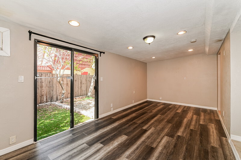 1,915/Mo, 10907 Meadow Lark Cove Dr Fort Myers, FL 33908 Family Room View