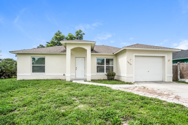 2,605/Mo, 5426 Trammel St Naples, FL 34113 External View