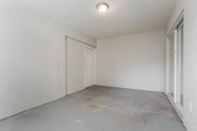 2,605/Mo, 5426 Trammel St Naples, FL 34113 Garage View