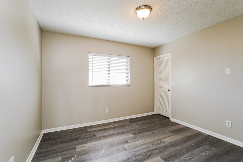 2,295/Mo, 413 SE 29th St Cape Coral, FL 33904 Bedroom View