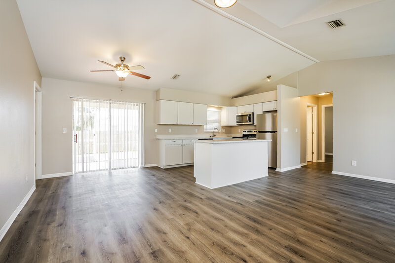2,940/Mo, 706 SW 11th St Cape Coral, FL 33991 Dining Room View