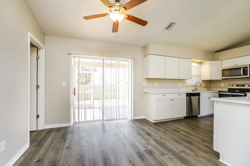 2,940/Mo, 706 SW 11th St Cape Coral, FL 33991 Breakfast Nook View