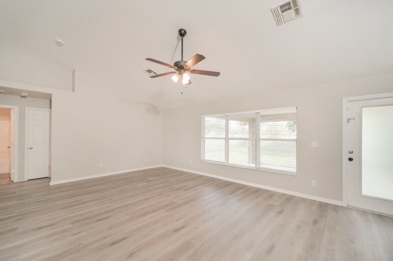 1,620/Mo, 1825 Sw 25Th St Cape Coral, FL 33914 Living Room View
