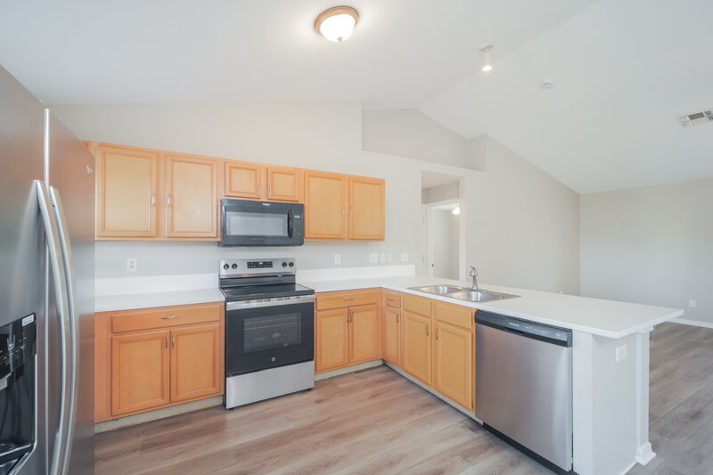 1,620/Mo, 1825 Sw 25Th St Cape Coral, FL 33914 Kitchen View