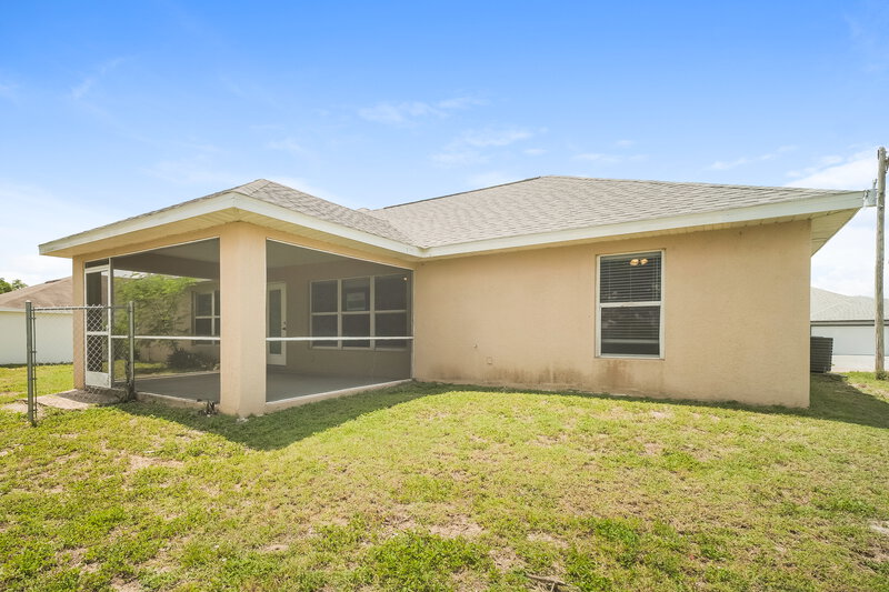 1,620/Mo, 1825 Sw 25Th St Cape Coral, FL 33914 Rear View