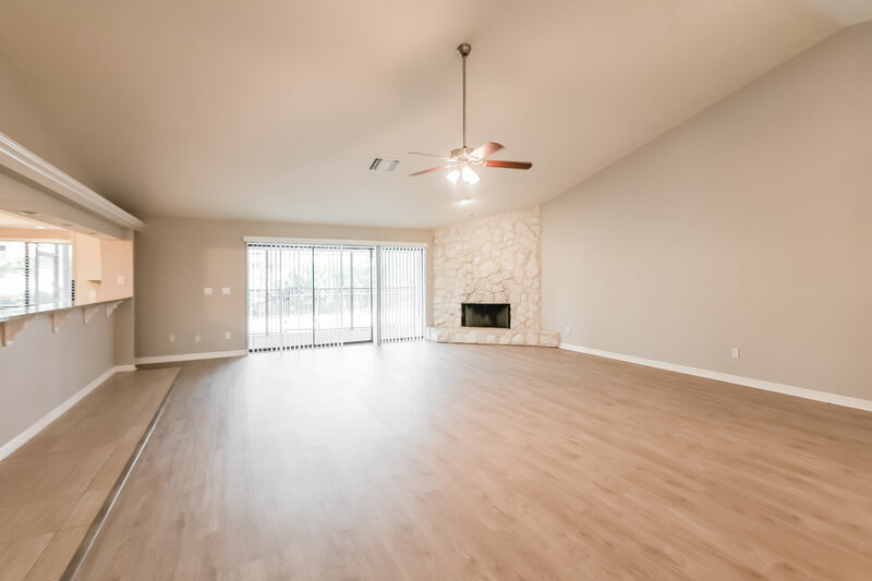 0/Mo, 1937 Princess Ct Naples, FL 34110 Living Room View