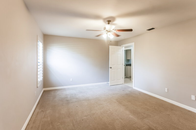 0/Mo, 1937 Princess Ct Naples, FL 34110 Bedroom View 2