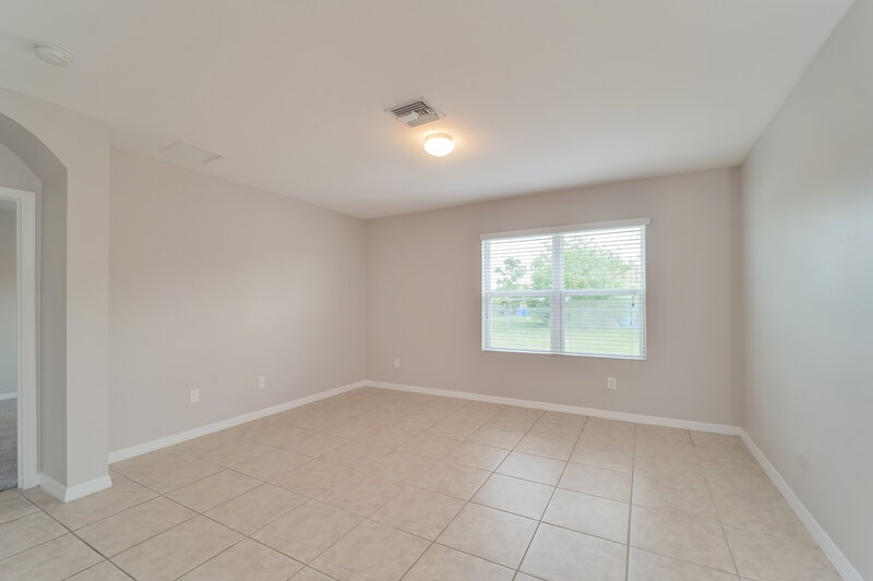 1,865/Mo, 173 SE 16th Ter Cape Coral, FL 33990 Living Room View 2