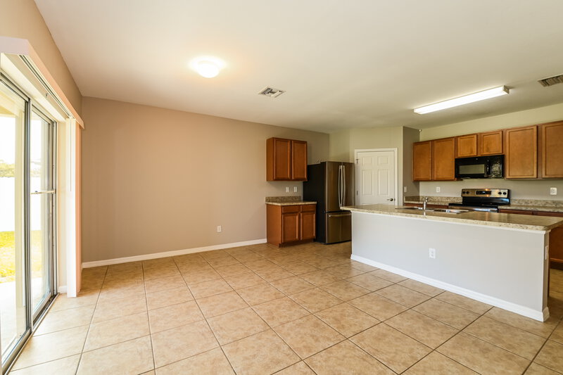 2,920/Mo, 173 SE 16th Ter Cape Coral, FL 33990 Dining Room View