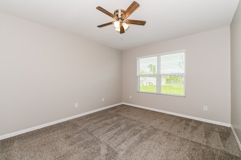 2,920/Mo, 173 SE 16th Ter Cape Coral, FL 33990 Main Bedroom View 2
