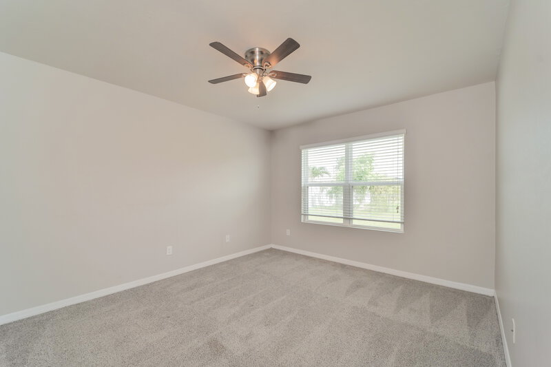 1,865/Mo, 173 SE 16th Ter Cape Coral, FL 33990 Main Bedroom View