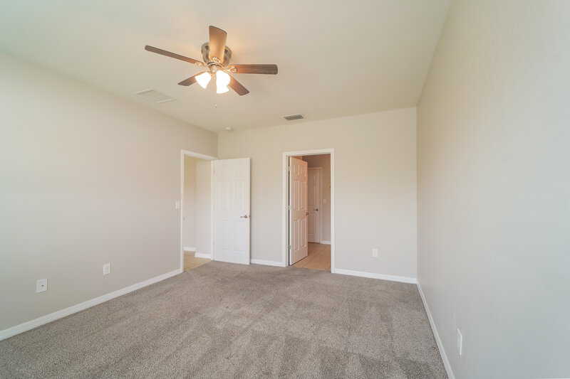 1,865/Mo, 173 SE 16th Ter Cape Coral, FL 33990 Main Bedroom View 2