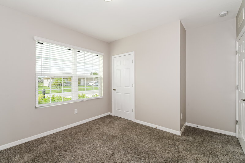 2,920/Mo, 173 SE 16th Ter Cape Coral, FL 33990 Bedroom View