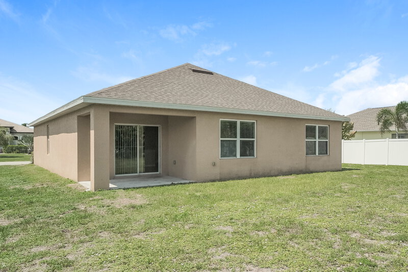 1,865/Mo, 173 SE 16th Ter Cape Coral, FL 33990 Rear View 2