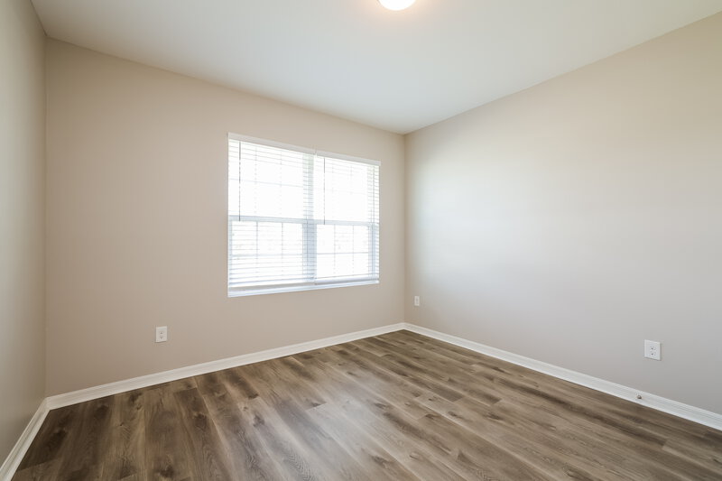 1,630/Mo, 140 SE 2nd Pl Cape Coral, FL 33991 Bedroom View