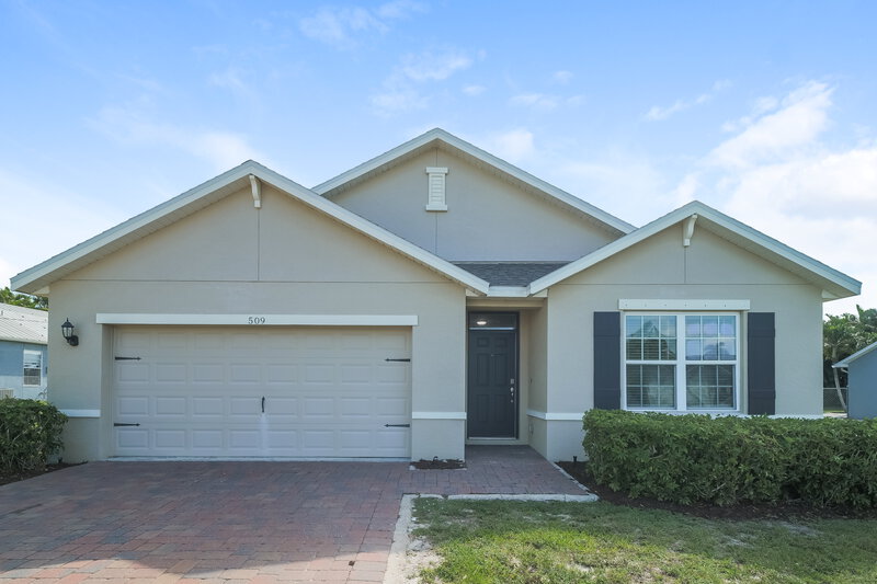 2,035/Mo, 509 SW 11th Ave Cape Coral, FL 33991 External View