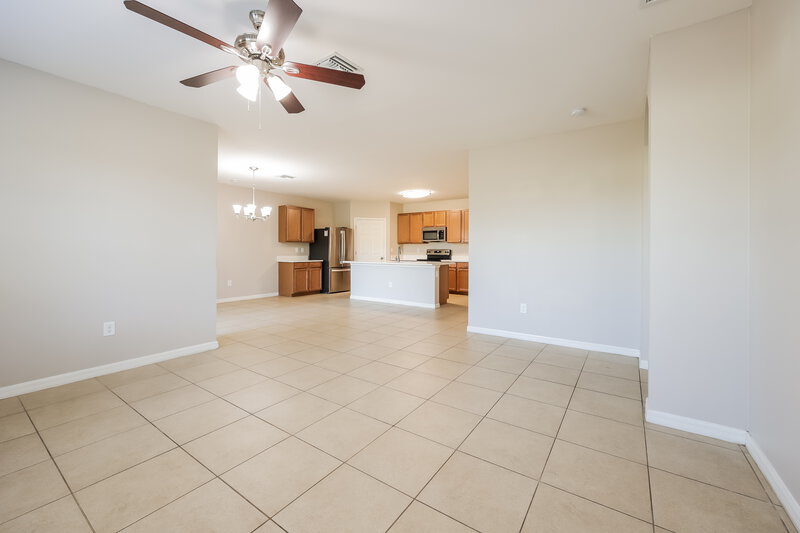 2,180/Mo, 509 SW 11th Ave Cape Coral, FL 33991 Living Room View 2