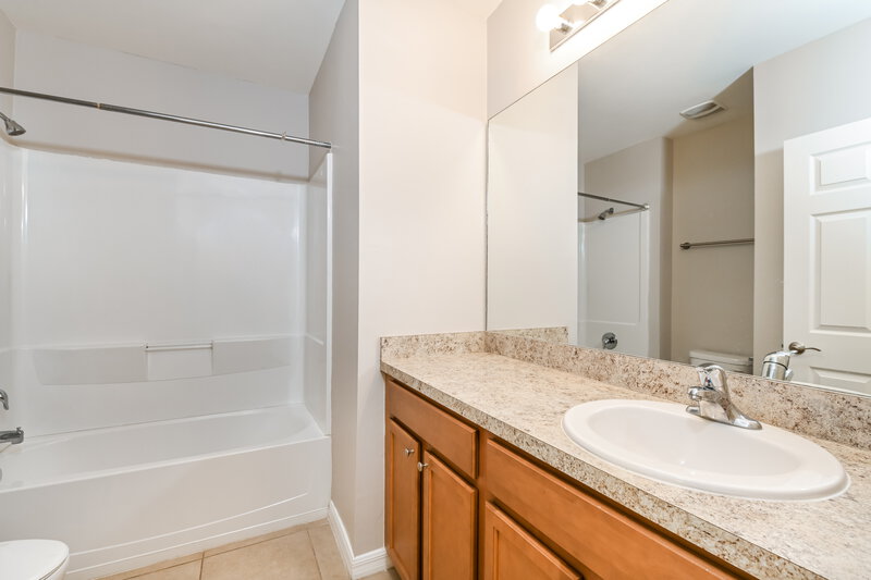 2,670/Mo, 1605 SW 15th St Cape Coral, FL 33991 Bathroom View