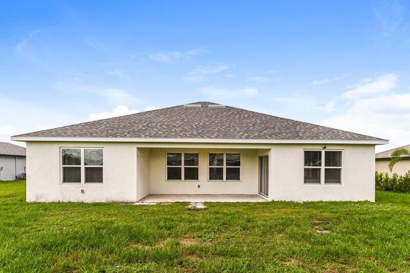 2,670/Mo, 1605 SW 15th St Cape Coral, FL 33991 Rear View