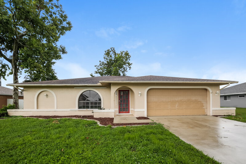 1,885/Mo, 433 SE 13th Pl Cape Coral, FL 33990 External View