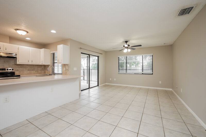 1,885/Mo, 433 SE 13th Pl Cape Coral, FL 33990 Dining Room View