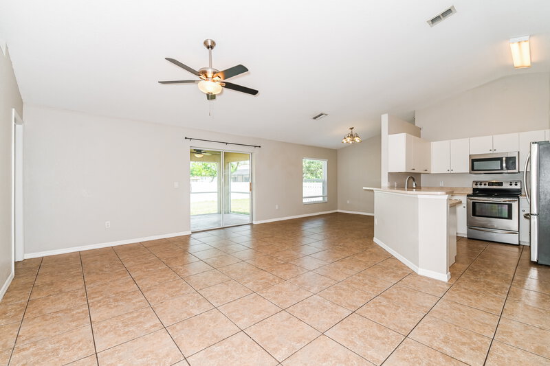 1,825/Mo, 2310 SW 4th Ct Cape Coral, FL 33991 Living Room View 2