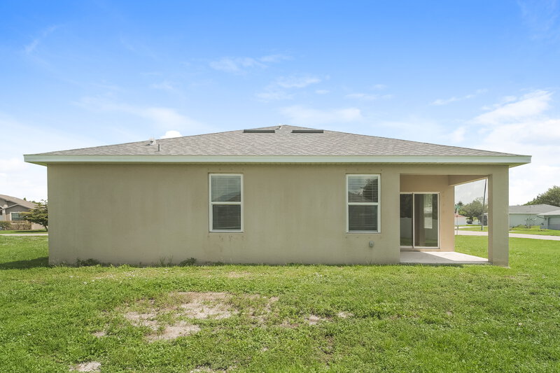 2,010/Mo, 714 SW 6th ST Cape Coral, FL 33991 Rear View