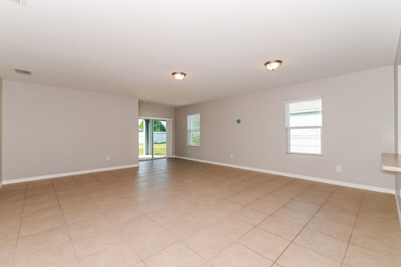 1,950/Mo, 114 SW 21st ST Cape Coral, FL 33991 Living Room View