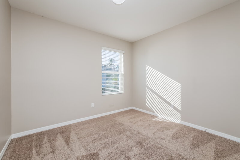 2,055/Mo, 449 SW 19 St Cape Coral, FL 33991 Bedroom View 2