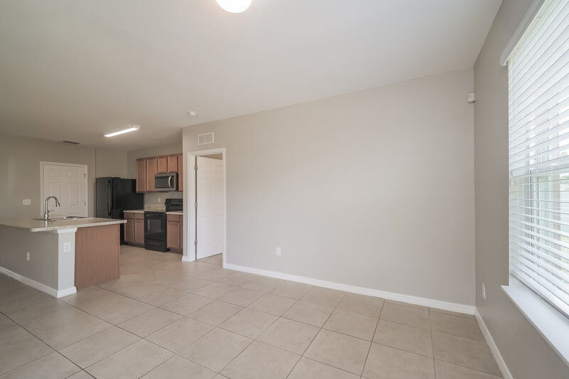 2,190/Mo, 218 SE 8th St Cape Coral, FL 33990 Living Room View