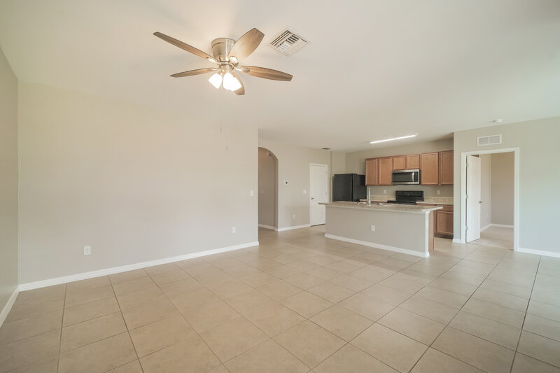 2,190/Mo, 218 SE 8th St Cape Coral, FL 33990 Living Room View 2