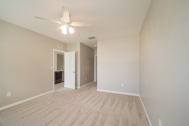 2,190/Mo, 218 SE 8th St Cape Coral, FL 33990 Main Bedroom View 2
