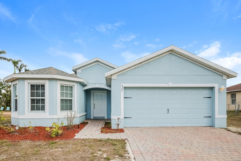 2,095/Mo, 627 SW 27th Ter Cape Coral, FL 33914 External View