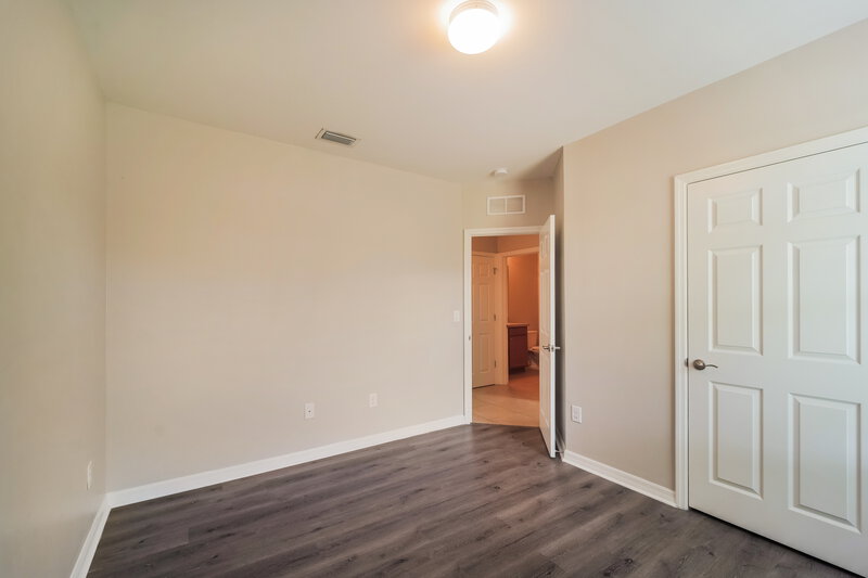 1,685/Mo, 627 SW 27th Ter Cape Coral, FL 33914 Bedroom View 2