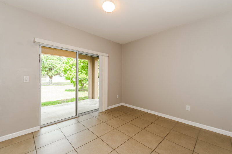 1,990/Mo, 806 SW 11th Ave Cape Coral, FL 33991 Dining Room View