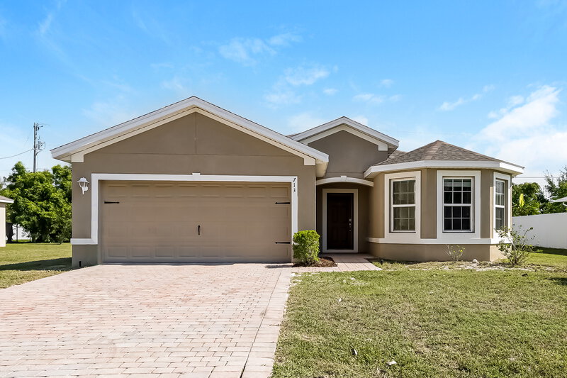 2,105/Mo, 713 SW 4th Ter Cape Coral, FL 33991 External View