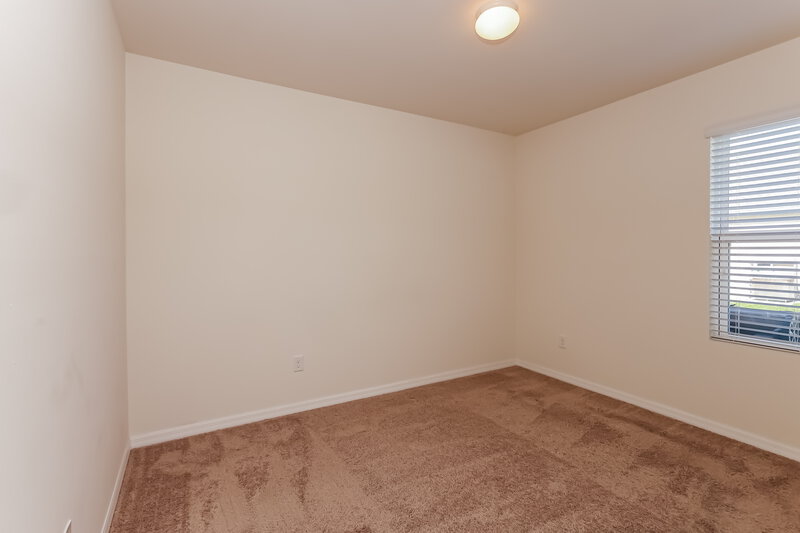 2,105/Mo, 713 SW 4th Ter Cape Coral, FL 33991 Bedroom View