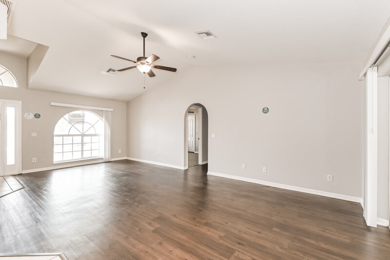 2,170/Mo, 1901 SW 26th Ter Cape Coral, FL 33914 Living Room View