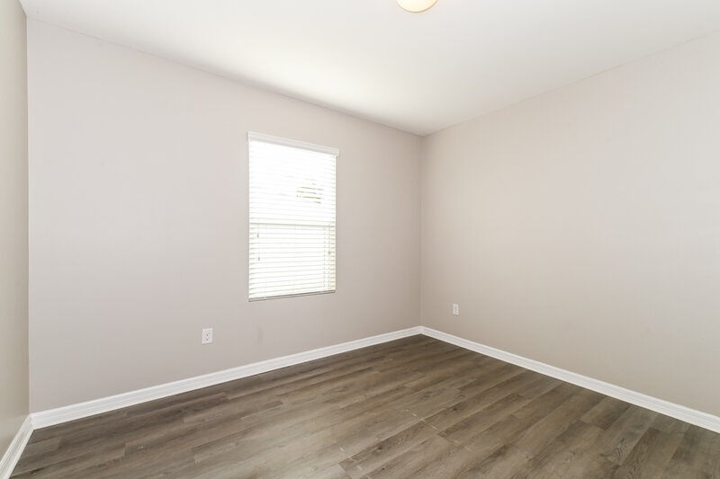 1,735/Mo, 401 SE 6th Ter Cape Coral, FL 33990 Bedroom View
