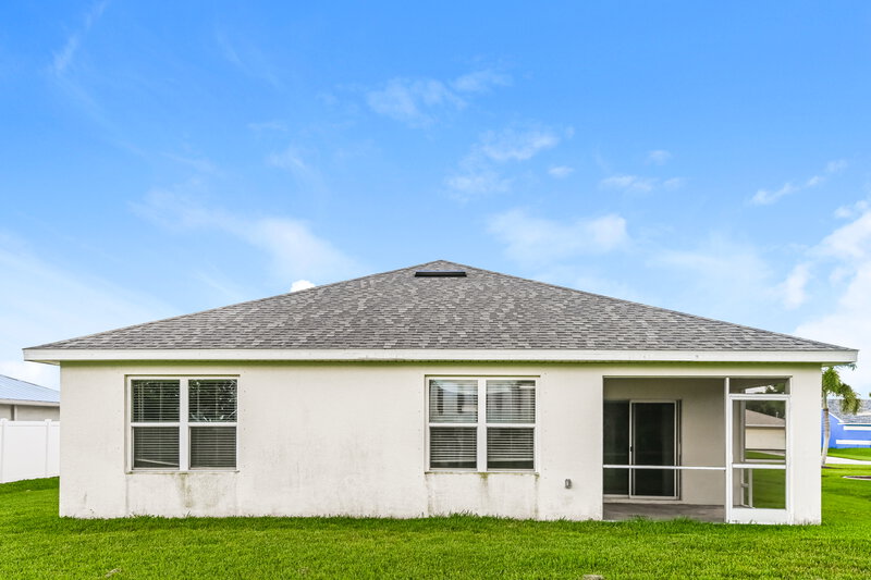 1,735/Mo, 401 SE 6th Ter Cape Coral, FL 33990 Rear View