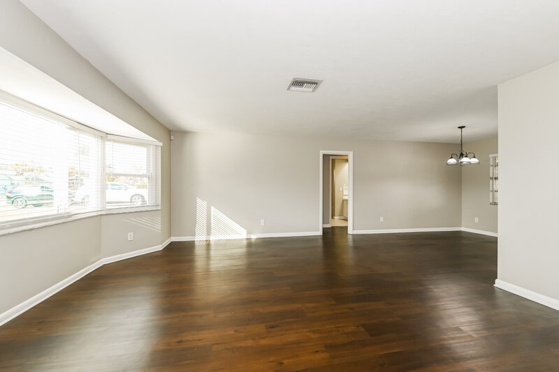 2,360/Mo, 2261 SE 28th St Cape Coral, FL 33904 Living Room View 2