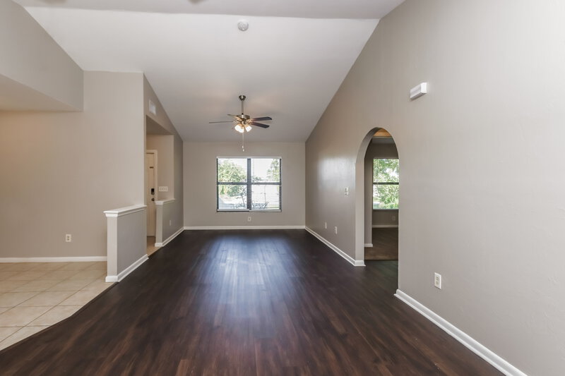 1,565/Mo, 3607 SE 8th Ave Cape Coral, FL 33904 Living Room View 3