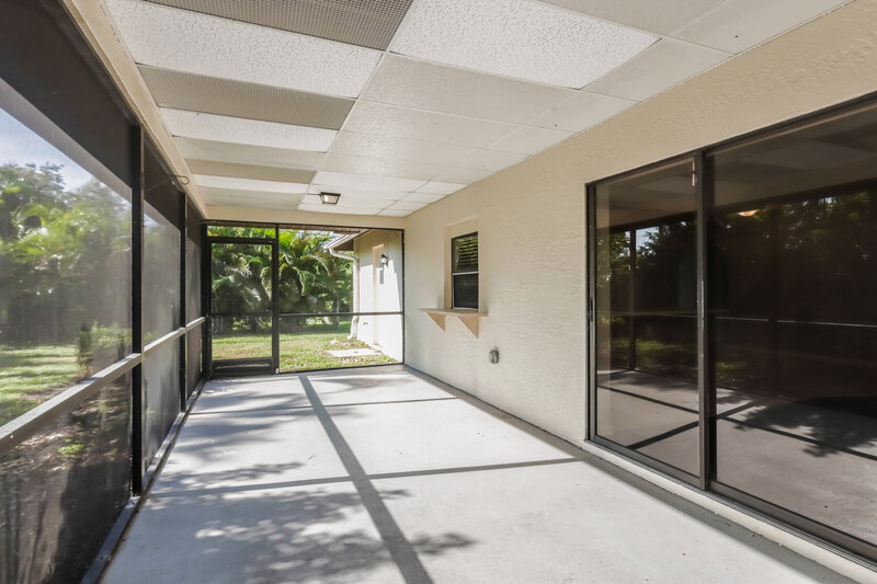 1,565/Mo, 3607 SE 8th Ave Cape Coral, FL 33904 Screen Patio View