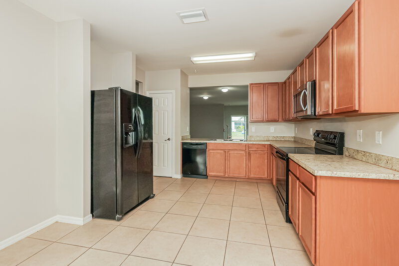 1,840/Mo, 1418 SW 1st Ave Cape Coral, FL 33991 Kitchen View 2