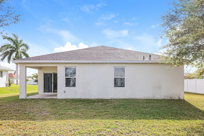 1,840/Mo, 1418 SW 1st Ave Cape Coral, FL 33991 Rear View