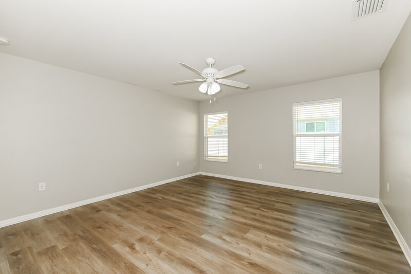 2,190/Mo, 626 SW 22nd Ter Cape Coral, FL 33991 Main Bedroom View