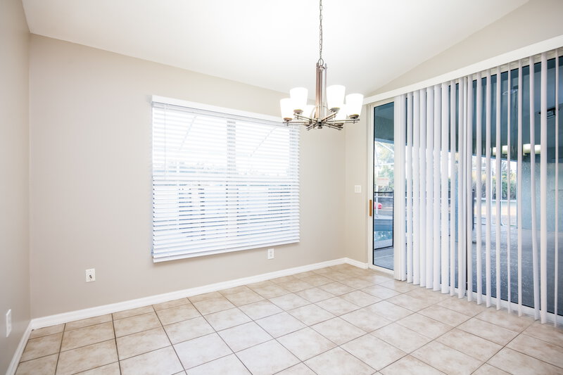 2,410/Mo, 808 SW 14th Ave Cape Coral, FL 33991 Dining Roomlarge View